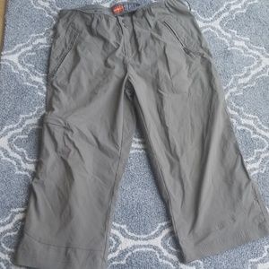 🏷5/$25 Merrell carpi pants size 8 shorts